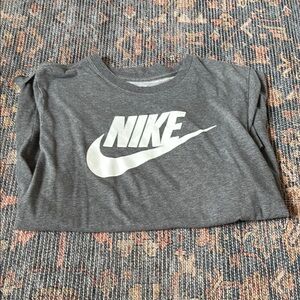 nike t shirt